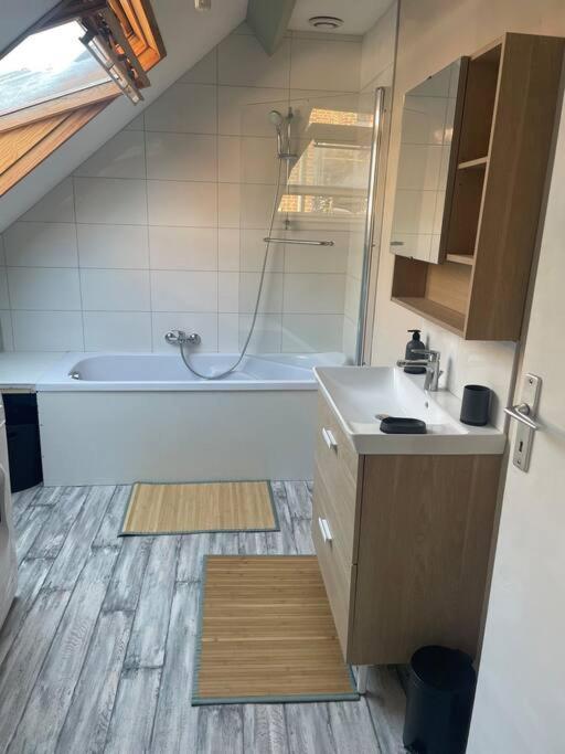 Maison A 2 Pas Du Centre Ville Peronne  Luaran gambar