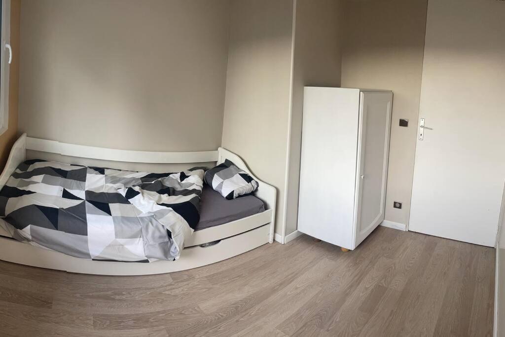 Maison A 2 Pas Du Centre Ville Peronne  Luaran gambar